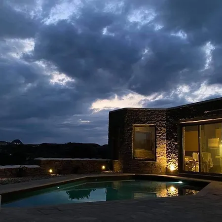 Villa Valeria's House Adamantas (Milos)